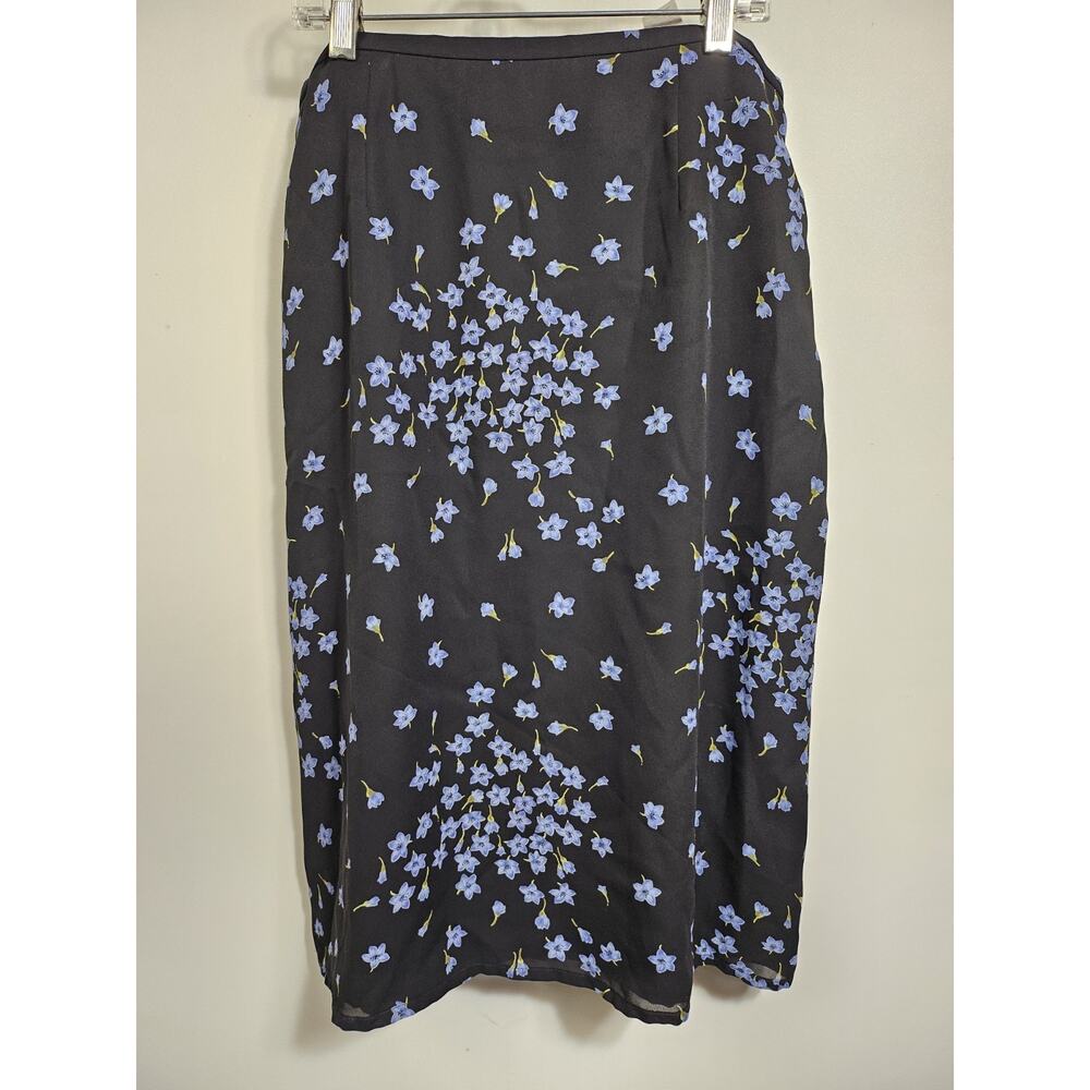 Emma James ~ Skirt Women's Sz 10 Black & Blue Floral A Line Flare Liz Claiborne